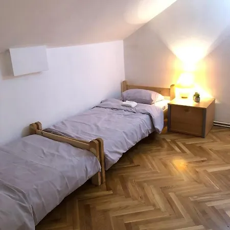Hostel Old House Old Town *